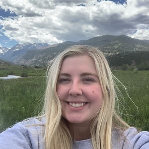 Meet your Posher, Olivia